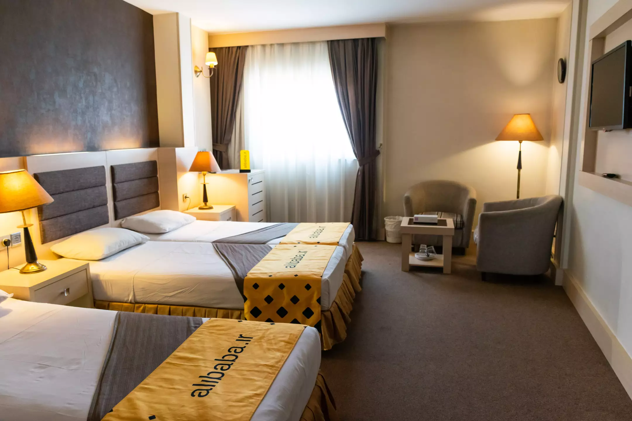 Alibaba https://cdn.alibaba.ir/ostorage/hotel-accommodation-images/68107fc219aa61e2a799b2e1_ترپیل رویال.webp